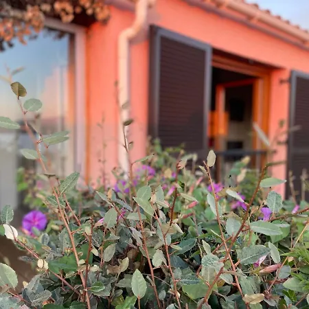 Bougainville Semesterbostad *